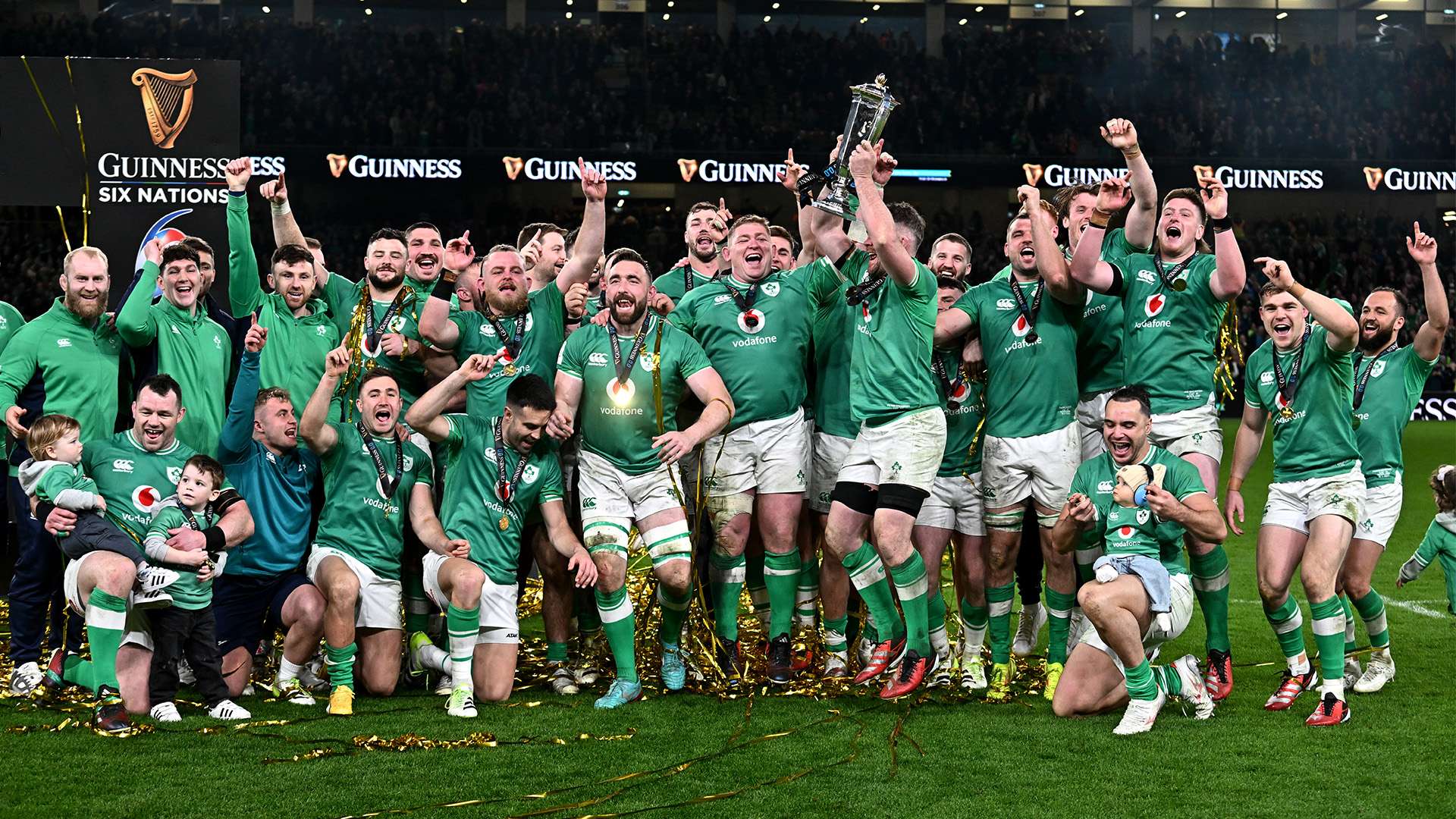 腳笨拙的捅 腳笨拙的捅